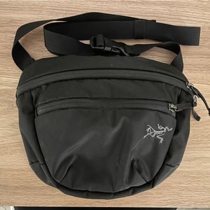 Arc’teryx Mantis 2 Waistpack in Black